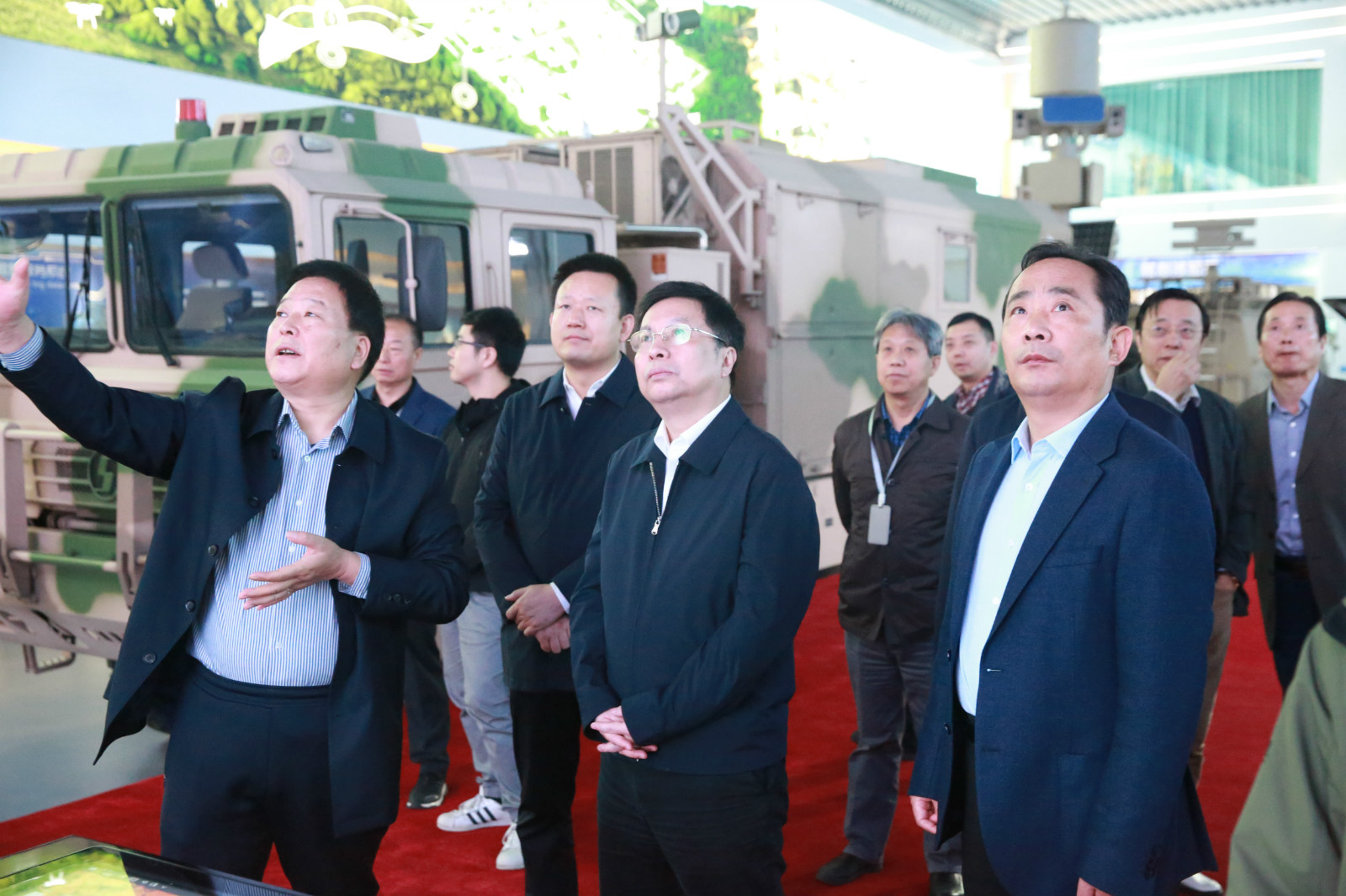 陜西省委副書記胡衡華到天和防務調研指導